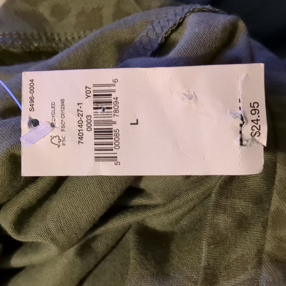 NWT gap v neck t-shirt size L - Picture 10 of 10